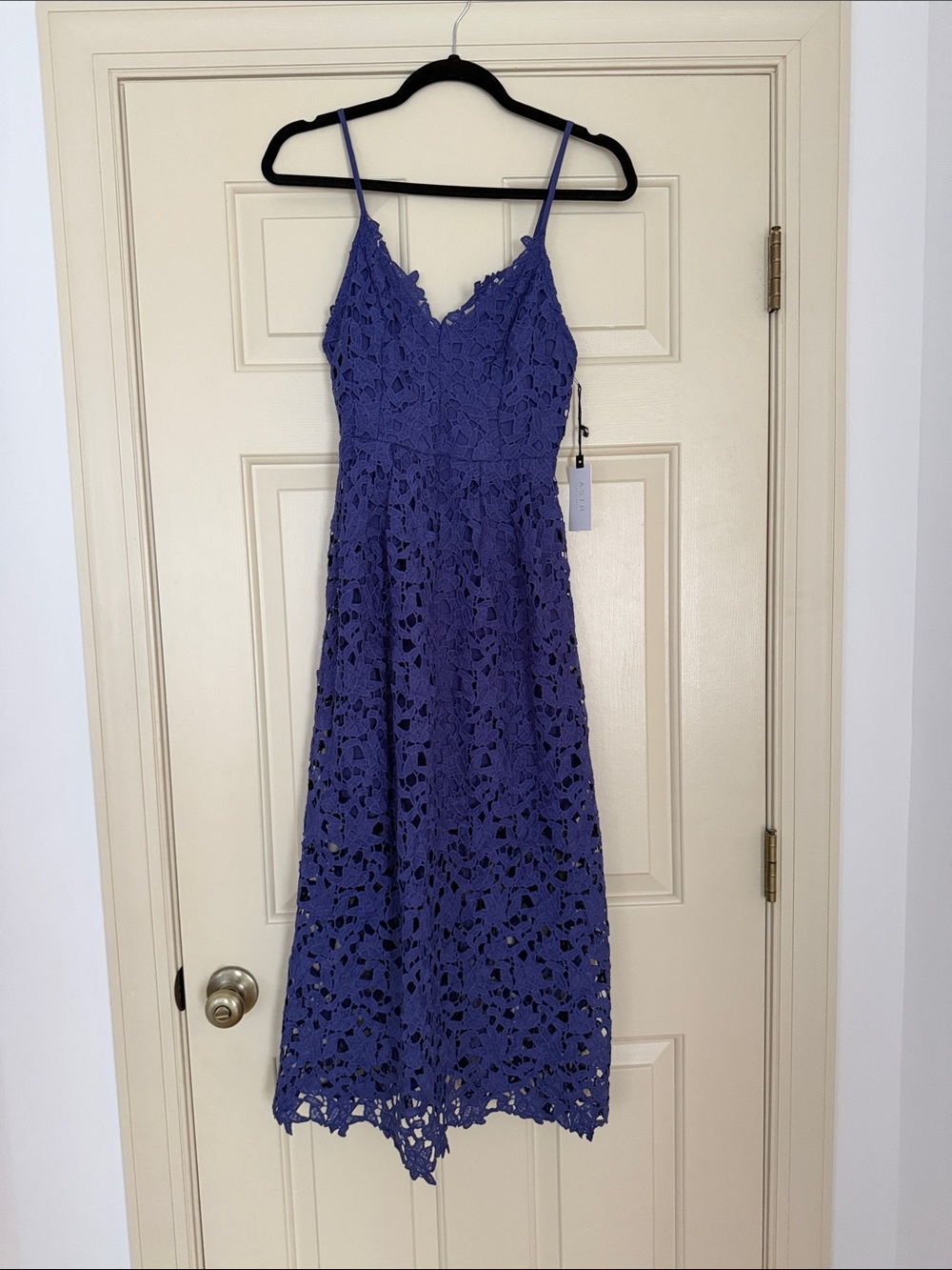 ASTR the Label Blue Lace Midi Dress with Spaghetti Straps
